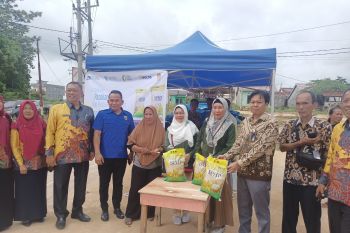 Ratusan warga OKU serbu pasar  murah