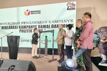 Bawaslu Manado deklarasi kampanye damai dan tolak politik uang