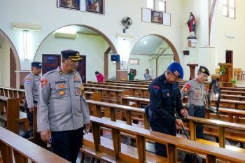 Polres Madiun Kota sterilisasi gereja cegah gangguan misa Natal