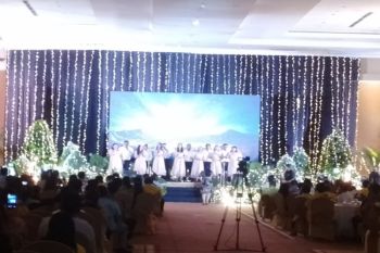 Cawapres Gibran hadiri perayaan Natal Partai Golkar Sulut