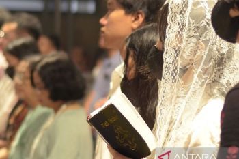 Ibadah Misa malam Natal di Bandar Lampung