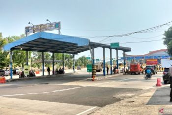 H-1 Natal, arus penumpang di Pelabuhan Bakauheni ramai dan lancar