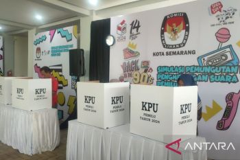 KPU  Semarang gelar simulasi pemungutan suara pemilu