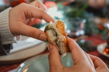 Manfaat makan langsung dengan tangan