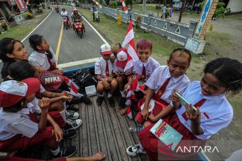 Kemkomdigi terapkan energi terbarukan pada BTS di wilayah 3T