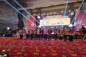 UML terima penghargaan dari KPU Provinsi Lampung