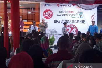 Presiden Jokowi serahkan bantuan El Nino pada KPM di Sulawesi Utara