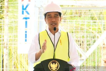 Presiden Jokowi memerintahkan Panglima dan Kapolri kawal proyek BTS 4G di Papua