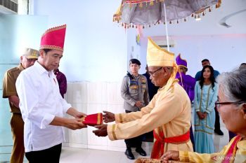 Presiden peroleh anugerah gelar adat di Talaud Sulut