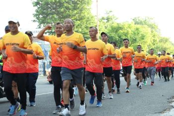 Perwira Kilang Cilacap rayakan HUT Ke-66 Pertamina dengan lari 66 kilometer