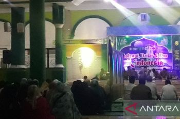 Warga Biak Numfor sambut pergantian malam Tahun Baru 2024