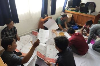 KPU Palangka Raya libatkan 90 orang pelipat surat suara pemilu