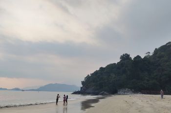 Disparekraf Lampung cata wisatawan akhir tahun diprediksi 2 juta orang