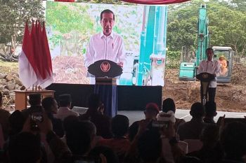 Jokowi invites Muhammadiyah university to welcome demographic bonus