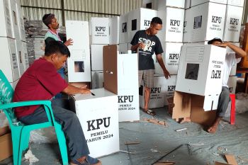 KPU Mabar tunggu pengiriman kekurangan 4.615 surat suara