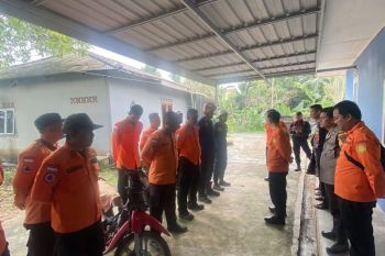 SAR Tanjungpinang cari remaja yang diduga hanyut di parit