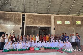 Pemkab Pasaman Barat kunjungi sejumlah panti asuhan dan pondok pesantren