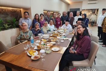Ma'ruf Amin ajak jurnalis santap siang bersama