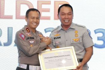 Peringati HUT Ke-63 Jasa Raharja berikan penghargaan kepada mitra kerja