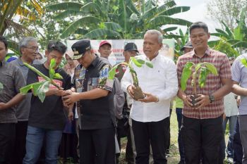 Pj Gubernur Sulsel memaparkan strategi menuju Sulsel Emas 2045