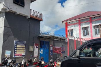 Polisi buru 45 tahanan Lapas Sorong yang kabur