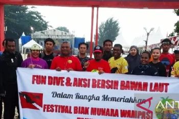 Dispar Biak libatkan komunitas selam promosikan wisata alam bawah laut