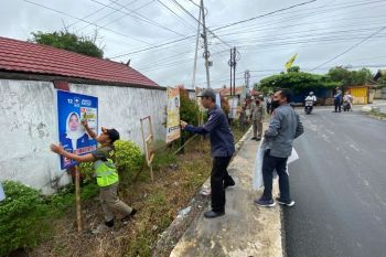 Ratusan APK caleg langgar aturan di Palangka Raya