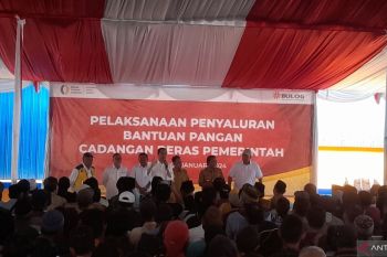 Presiden Jokowi salurkan bantuan cadangan pangan kepada warga Serang
