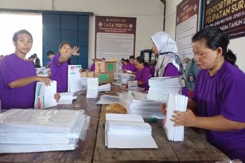KPU Tulungagung mulai sortir tiga jenis surat suara Pemilu 2024