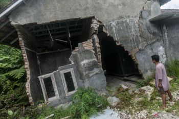 PVMBG ingatkan warga waspada bencana tanah bergerak saat musim hujan