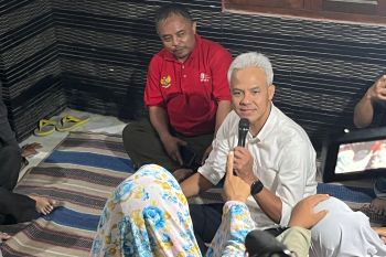 Capres Ganjar nginap di rumah warga Tegal