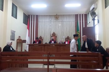 Mantan karyawan BRI dituntut 7 tahun dan 6 bulan penjara terkait korupsi KUR