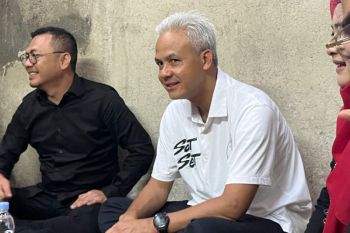 Soal Khofifah masuk TKN, Ganjar: Tim kami di Jatim solid!