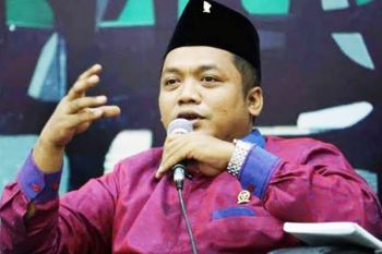 Gus Nabil ajak warga dan pemerintah bersinergi cari solusi perbaiki jalan di Lamongan