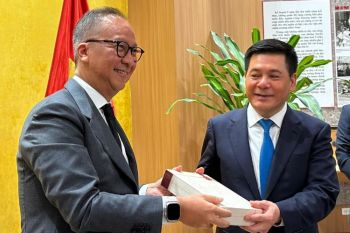 Menperin Agus Gumiwang undang Vietnam kerja sama kembangkan kendaraan listrik