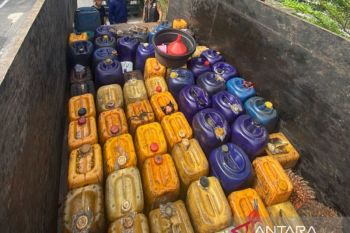 Polisi Bangka Barat tangkap penimbun solar 2,5 ton