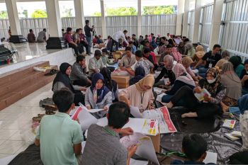 KPU Kulon Progo menyelesaikan pelipatan surat suara 1.762.415 lembar