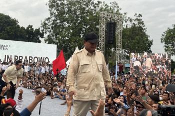 Di Batam, Prabowo janji jaga kekayaan Indonesia
