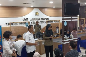 Kanim di Jatim berikan pelayanan paspor akhir pekan