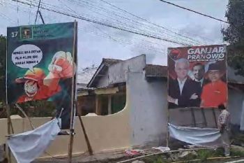Bawaslu Blitar investigasi aduan perusakan alat peraga kampanye