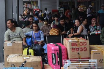 Moderenisasi terminal penting untuk mempermudah pengguna angkutan umum