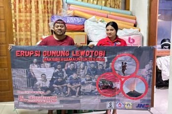 Komunitas pemuda salurkan bantuan untuk korban Lewotobi