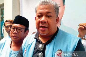 Blak-blakan, Fahri Hamzah ajak kubu 01 dan 03 gabung dukung Prabowo-Gibran