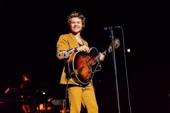 Harry Styles akhiri hiatus dengan video balada piano baru