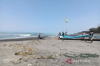 DKP Kulon Progo mengimbau nelayan patuhi peringatan dini BMKG