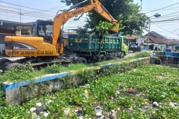 Pemkab Sidoarjo normalisasi 11 sungai cegah banjir