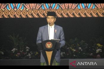 Jokowi: Masyarakat minimal fasih satu bahasa daerah