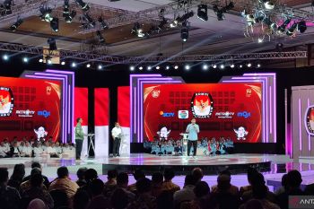 Gibran tinggalkan podium saat debat Cawapres