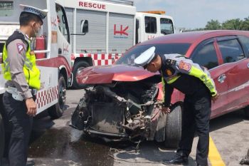 Kecelakaan tunggal terjadi di Tol Pekanbaru-Dumai