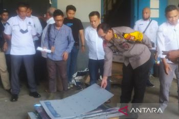 KPU Sulsel memusnahkan 1.118 plat dan 346 ribu surat suara pemilu 2024